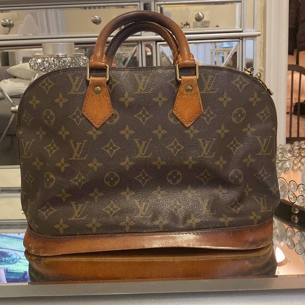 Louis Vuitton Monogram Alma Handbag